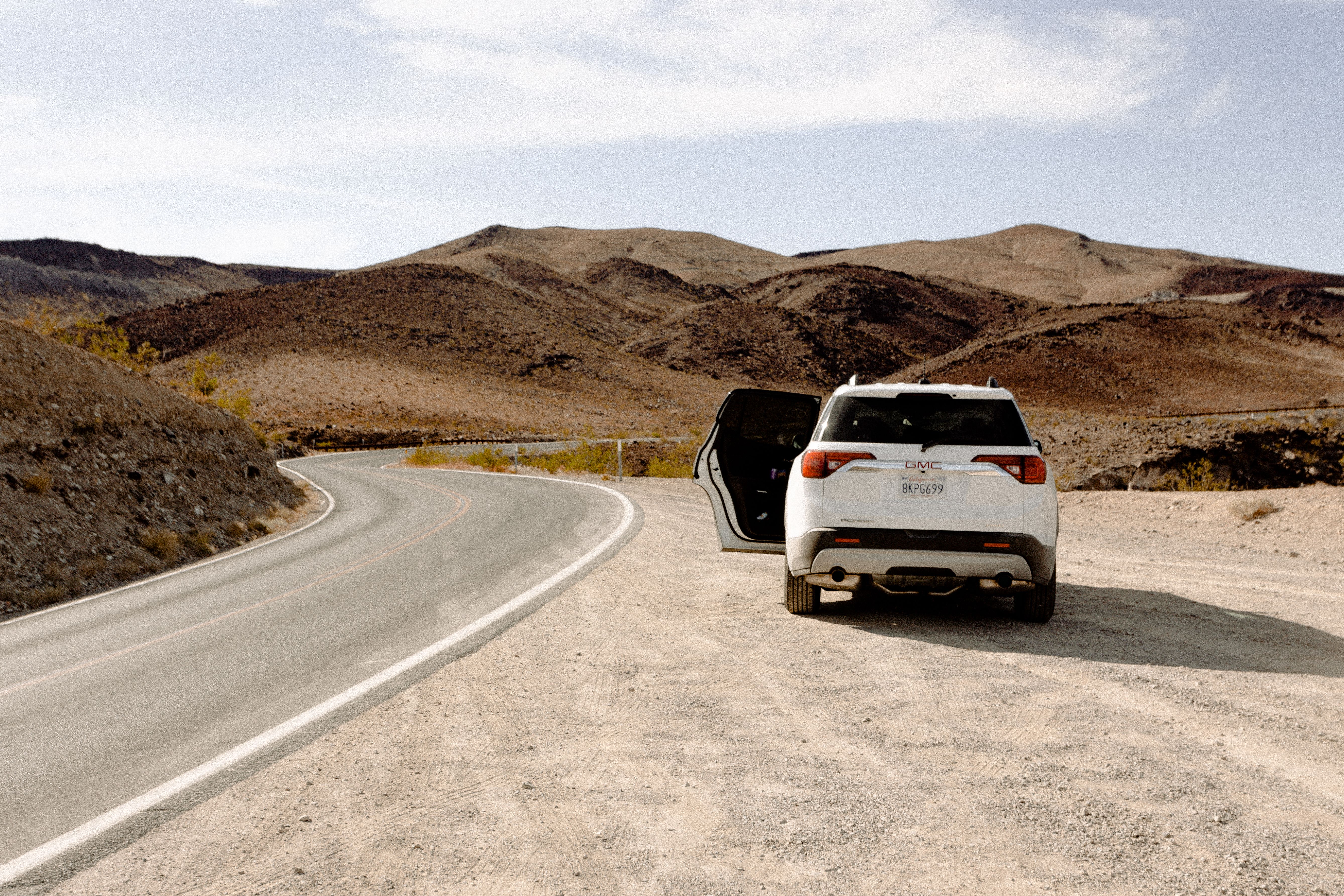17 Long Road Trip Essentials: Everything You Need for a Safe, Comfortable Adventure