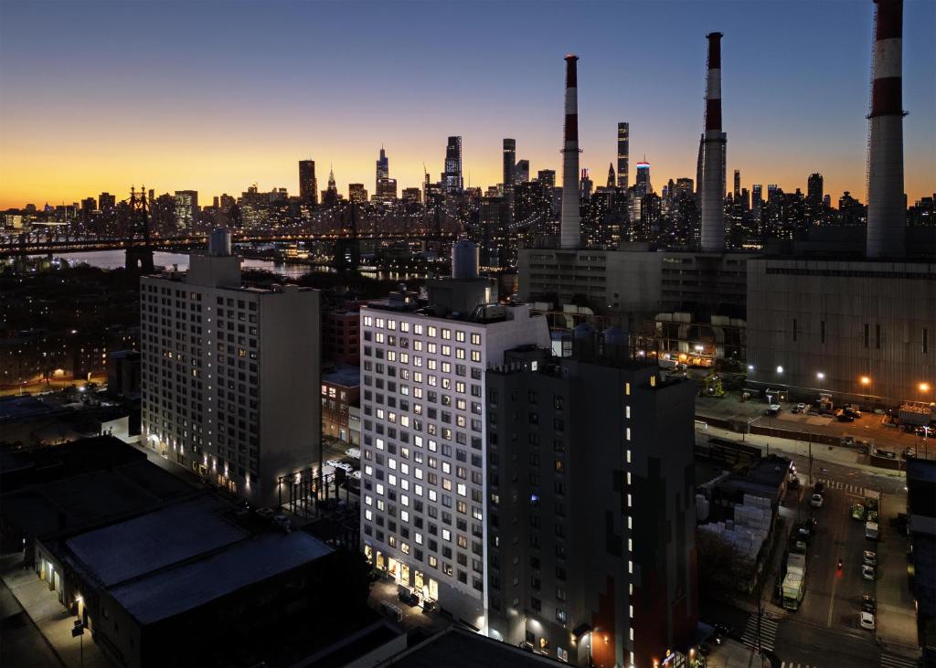 15 Best Hotels in Long Island City Queens for Every Budget