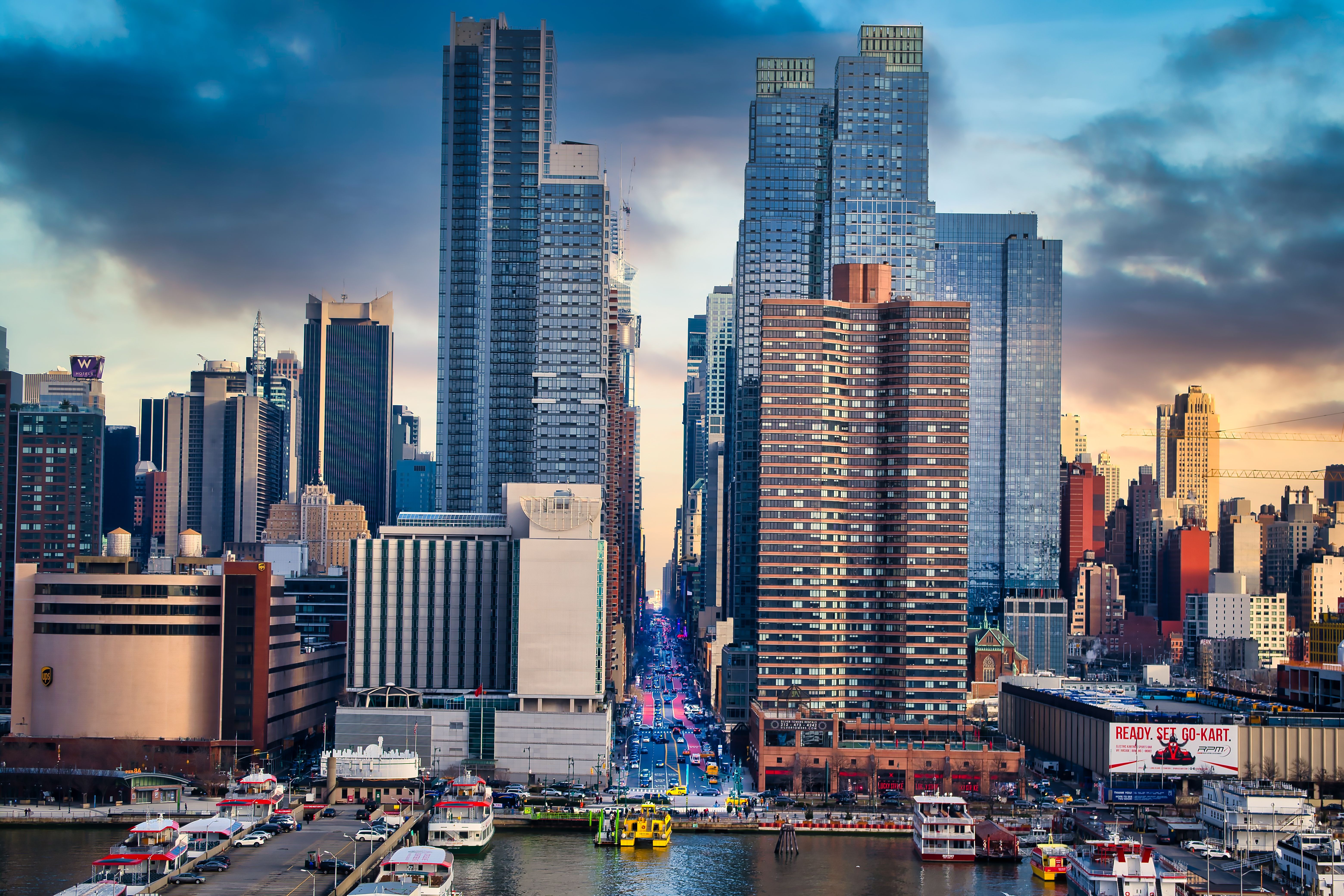 Long Island City vs Midtown: Which Is Better?